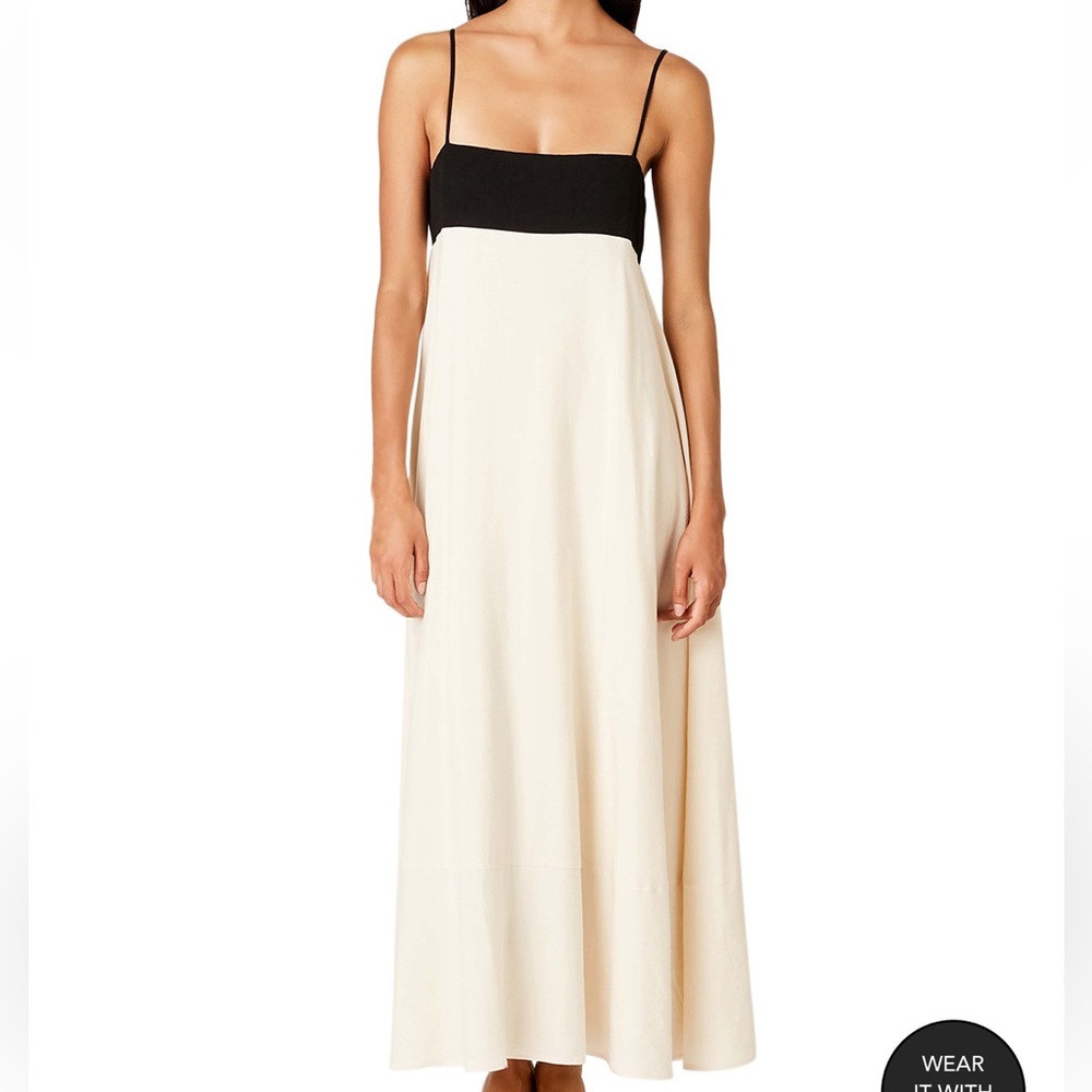 Bloomingdale’s House of Harlow 1060 Clove Maxi Dress size. M